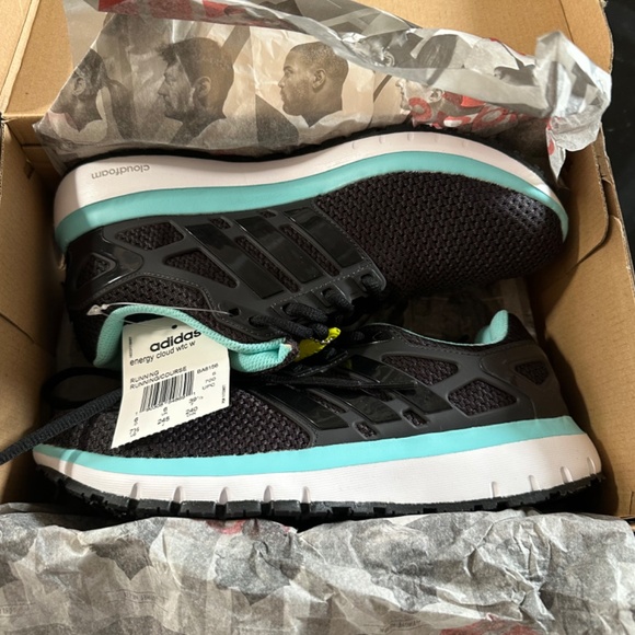 BNWT Adidas Cloudfoam Energy Cloud WTC - Women’s Size 7.5 - Picture 3 of 4